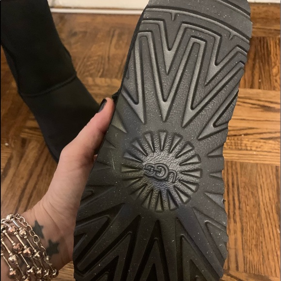 UGGS!!! - Picture 5 of 8